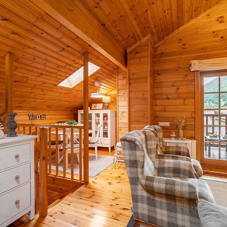 Espectacular Apartamento De Madera Frente Al Rio Ter - كامبروذون المظهر الخارجي الصورة